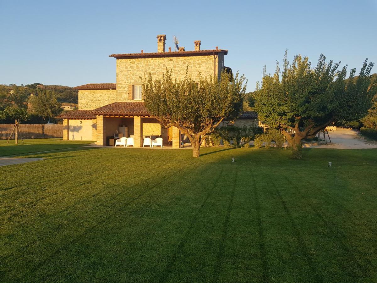 Agriturismo Villa Al Piano Тоди Екстериор снимка