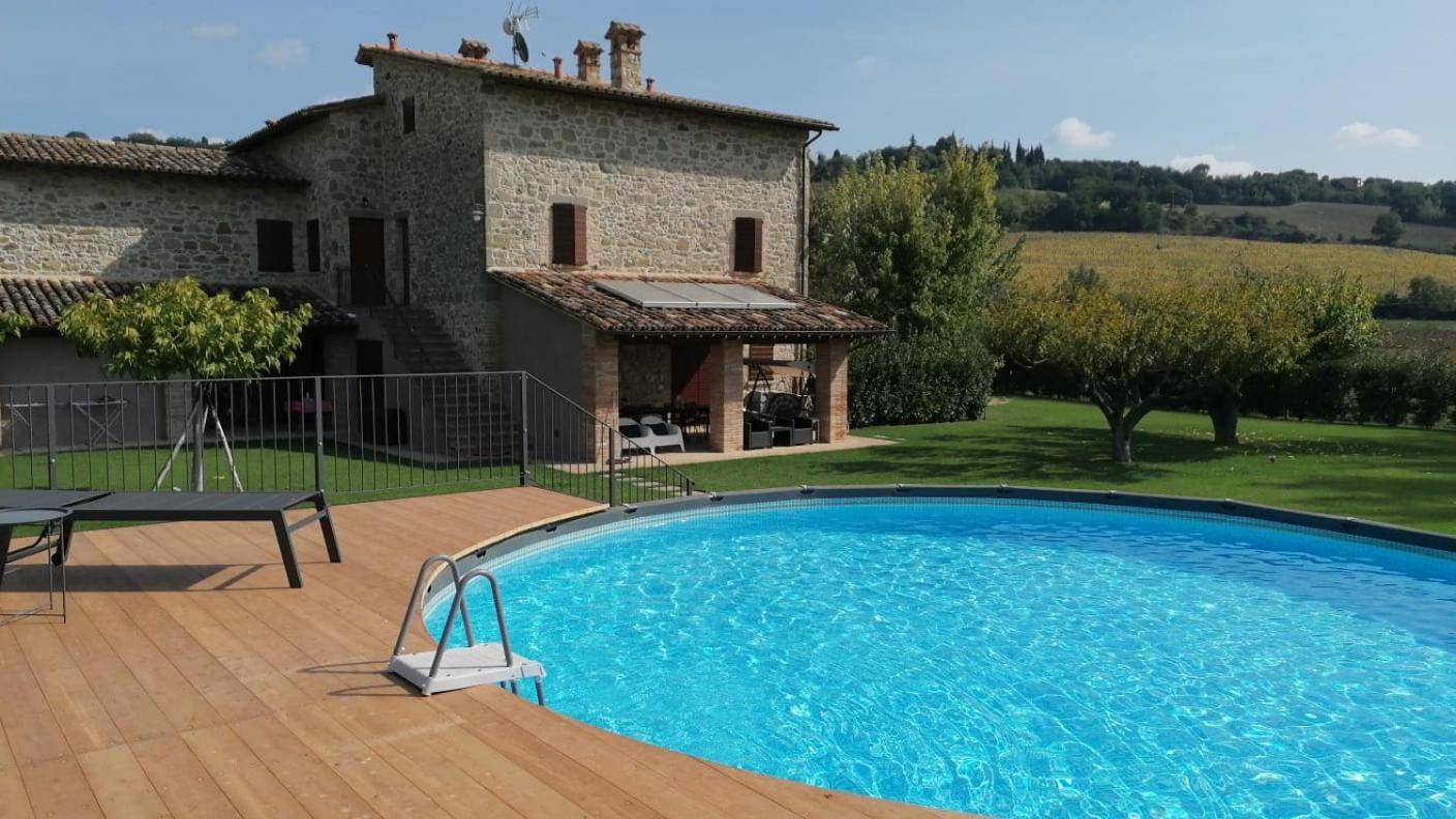 Agriturismo Villa Al Piano Тоди Екстериор снимка
