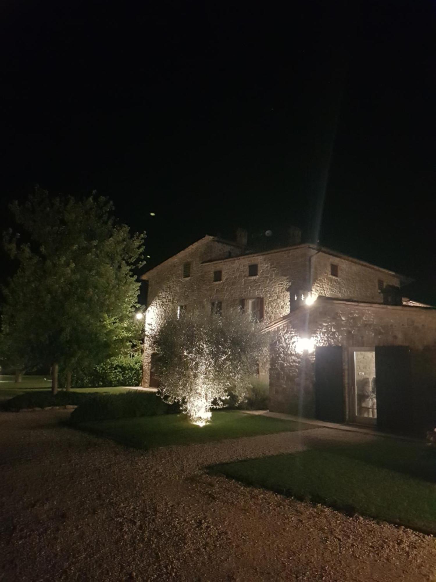 Agriturismo Villa Al Piano Тоди Екстериор снимка
